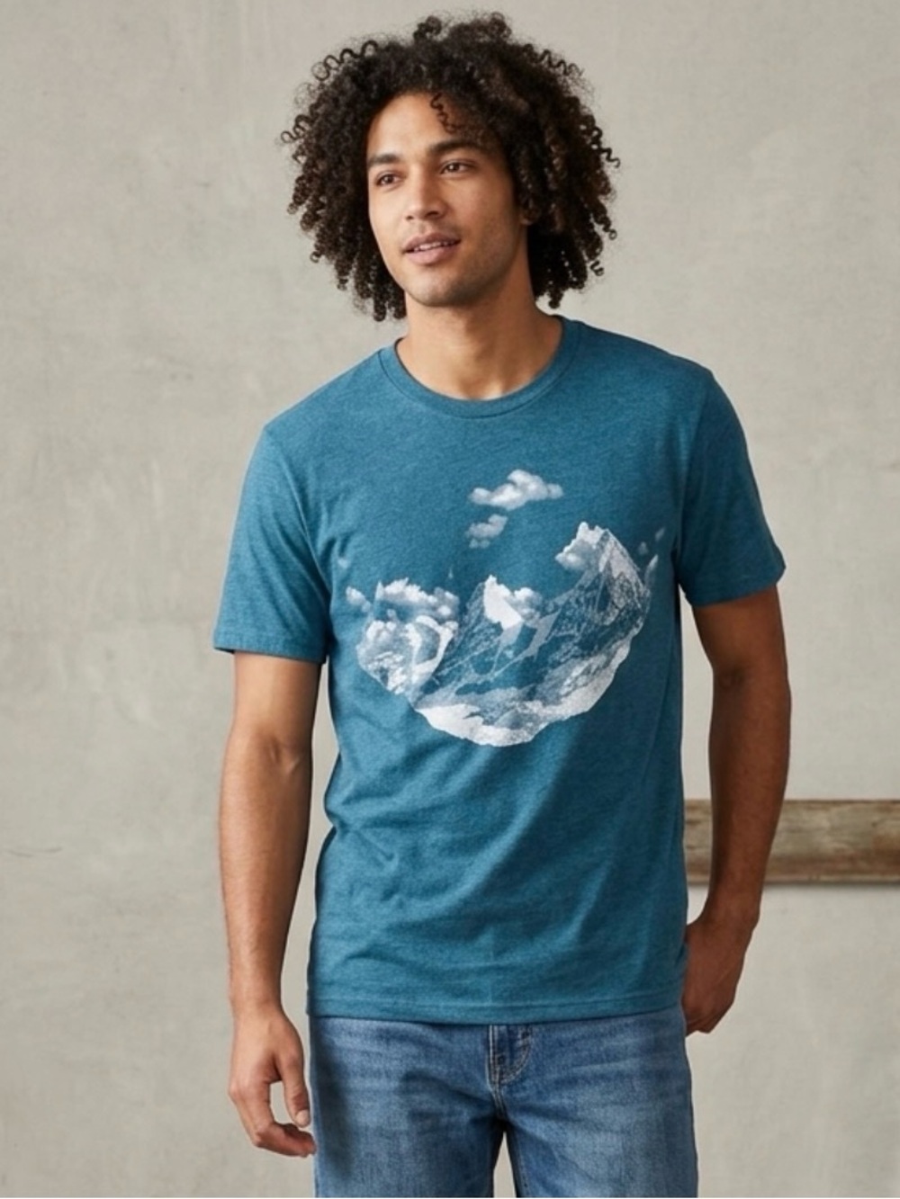 Apt. 9 Men’s Size M Blue Tee with White Mountain Graphic